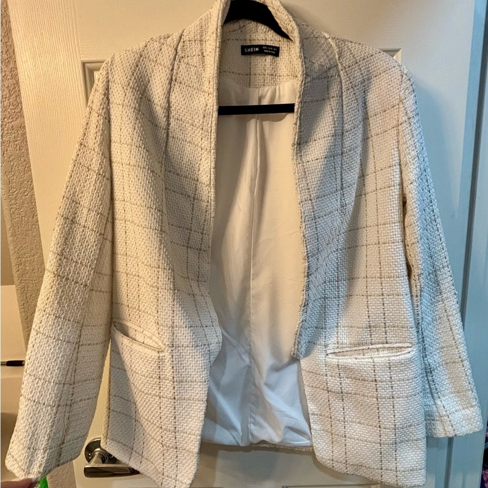 SHEIN White and Gray Blazer with Classic Notched Lapels